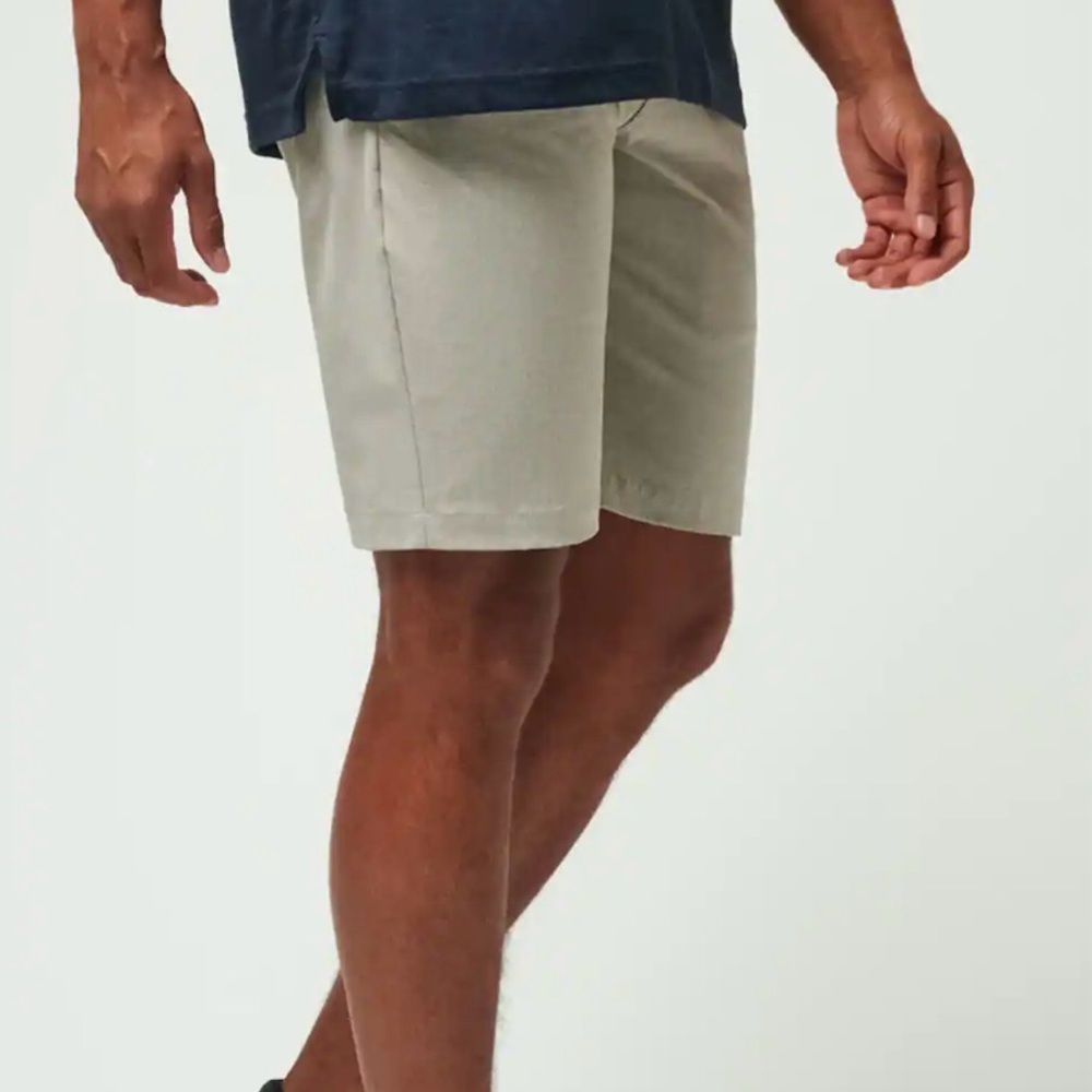TRAVIS MATHEW Beck Shorts 9.5 inch, khaki - Picture 3 of 5